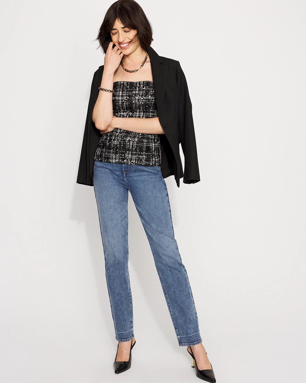 WHBM25_DENIM20GUIDE_Straight20520Pocket_570393101_030_PDP.jpeg