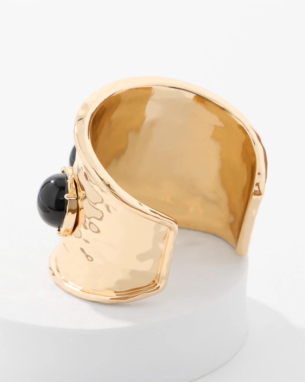 WHBM_BR20Gld20Black20Cab20Cuff_570414219_BLK001101_TT_ALT201.jpeg