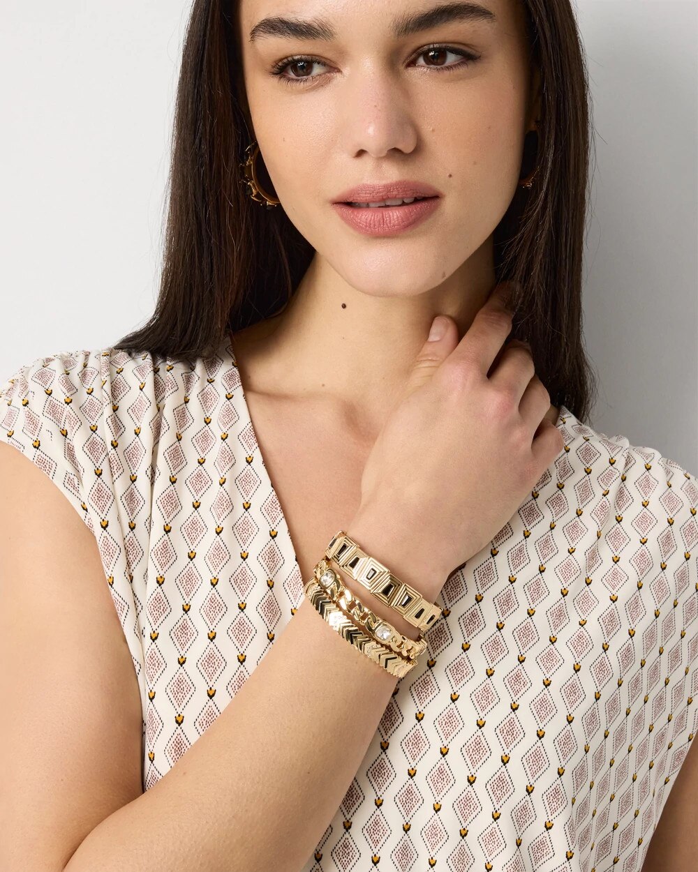 WHBM_BR20Gld20Blk20Stack20Set203pk_570414223_BLK001101_OF_MAIN-1.jpeg