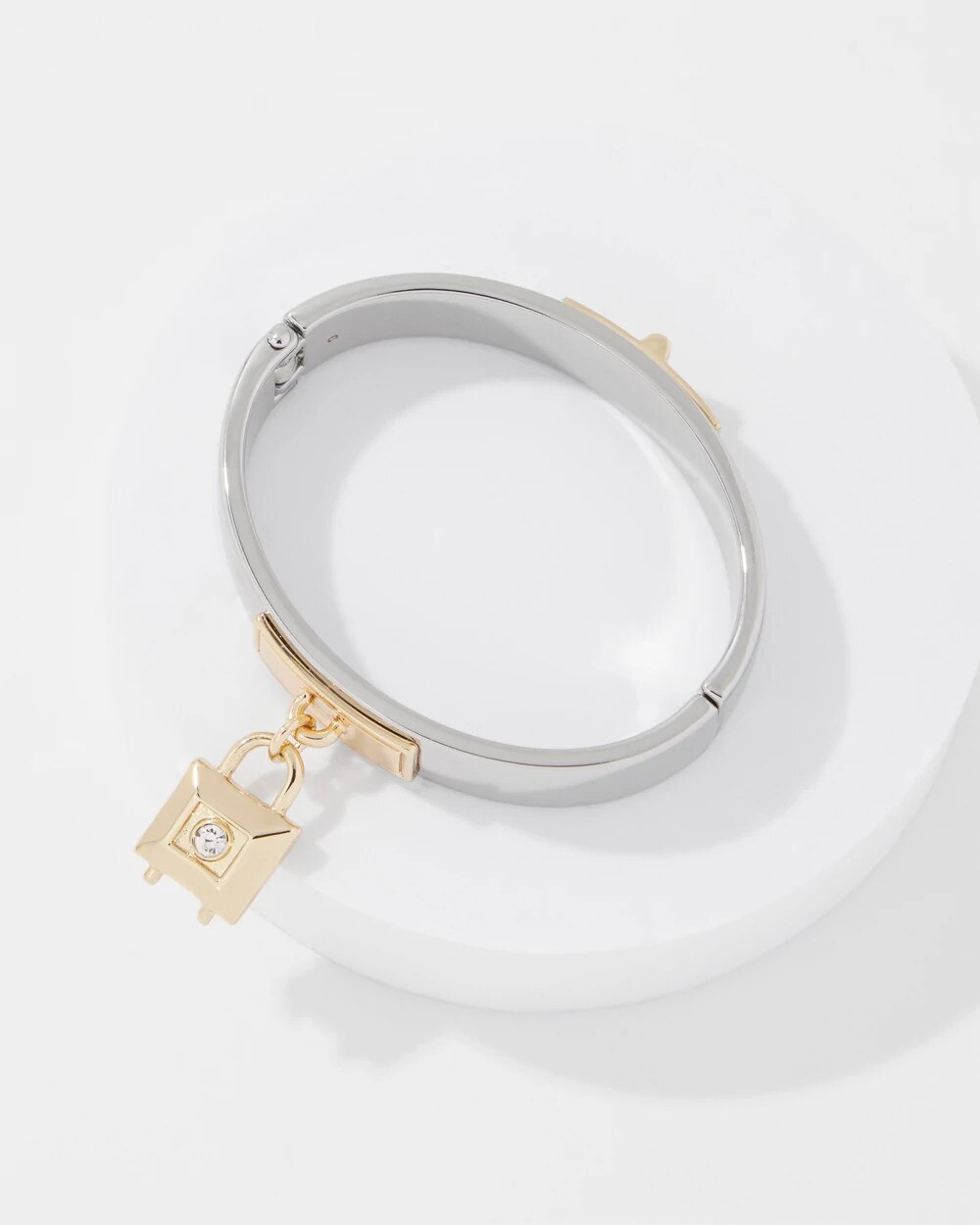 WHBM_BR20MM20Hinge20Padlock20Charm_570405671_NEU001847_TT_ALT201.jpeg