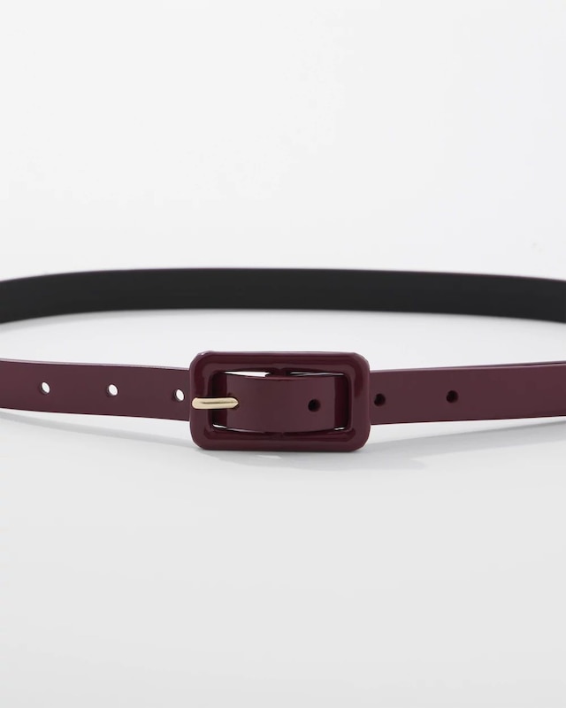WHBM_Covered_20Bckl_20Skinny_20Belt_570399011_RED006838_TT_ALT_202.jpeg