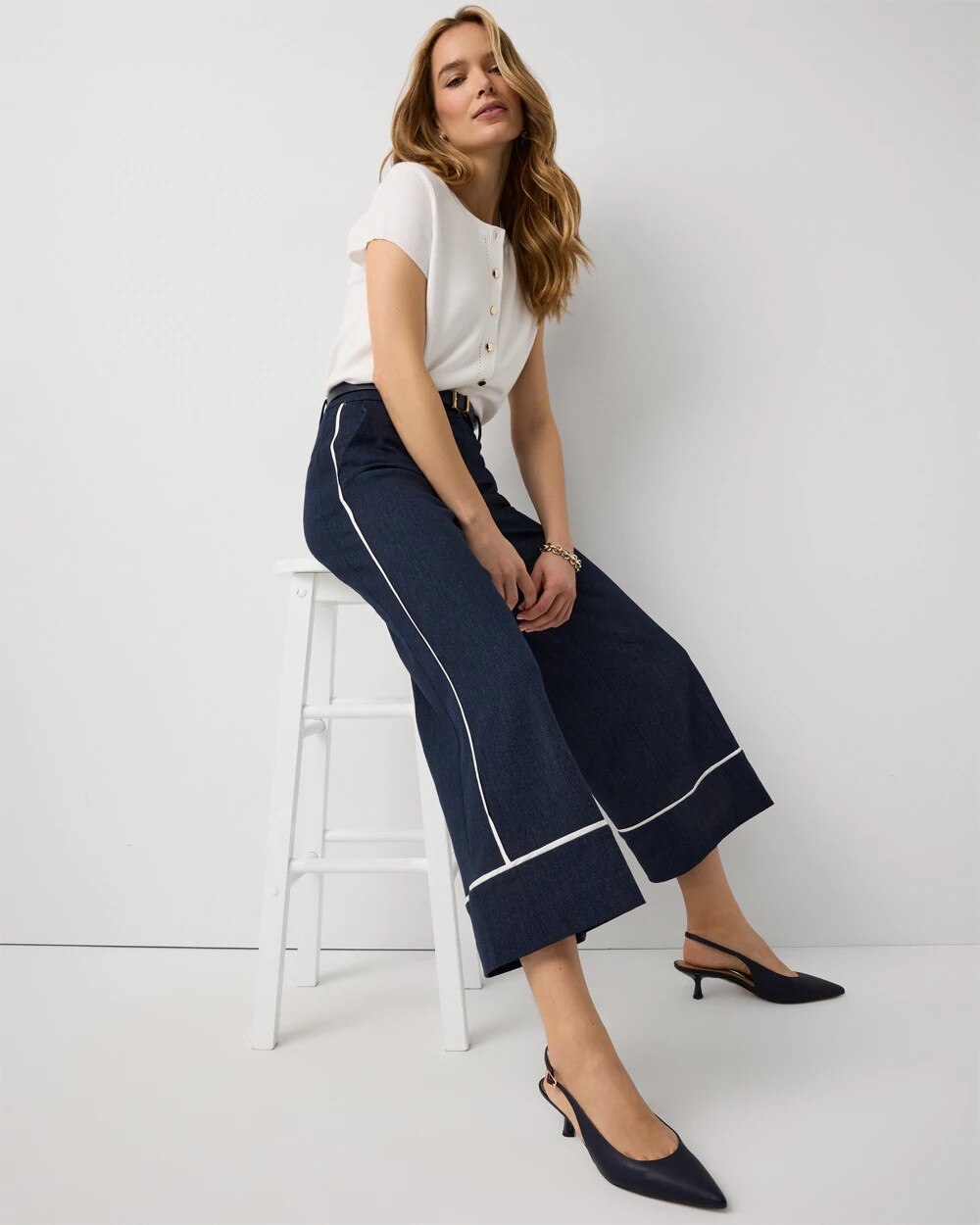 WHBM_Crop20Wide20Leg20Barcelona_570409009_BLU006648_OF_ALT203.jpeg