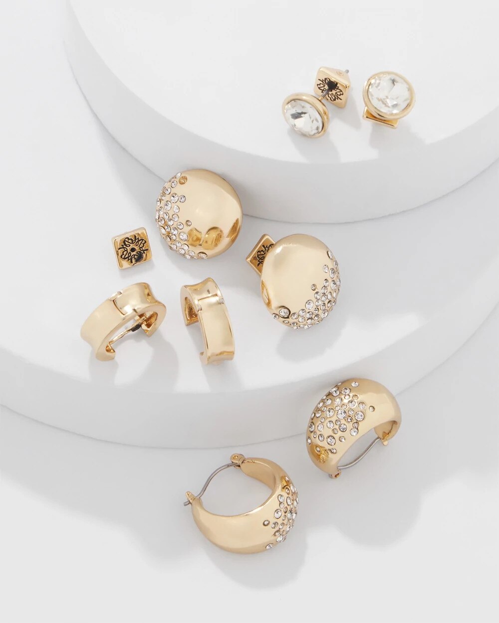 WHBM_ER20Gld20Dusted20Pave20Card_570403488_TAN000932_TT_ALT202.jpeg