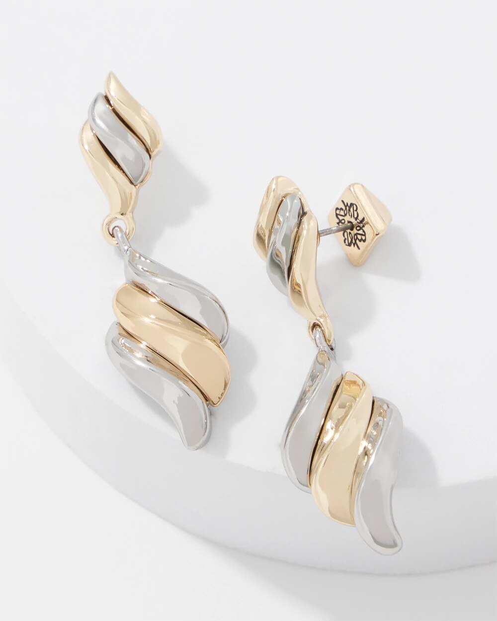 WHBM_ER20MM20Sculptural20Wave_570405662_NEU001847_TT_ALT202.jpeg