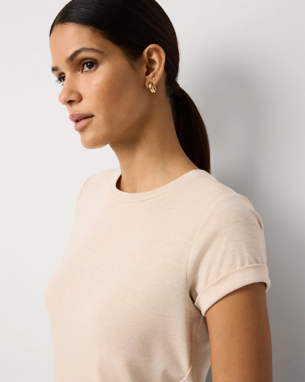 WHBM_Easy20Crew20Neck20Tee_570408603_PNK007348_OF_ALT202.jpeg
