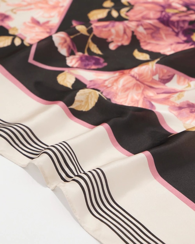 WHBM_Floral_20Print_20Square_20Scarf_570404541_BLK007390_TT_ALT_202.jpeg
