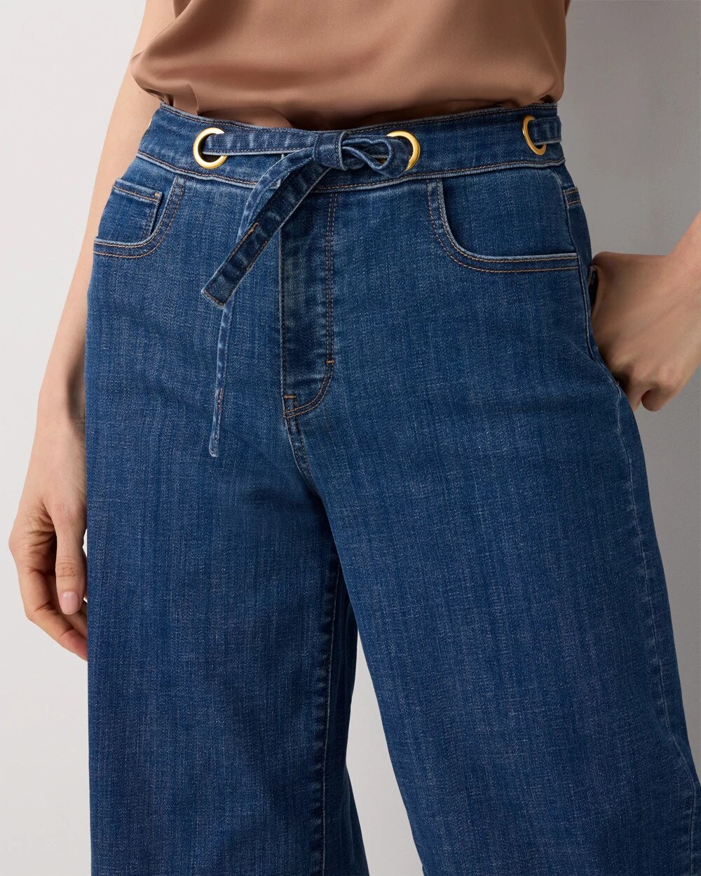 WHBM_Grommet20Wide20Leg20Crop_570410170_BLU007373_OF_ALT202.jpeg