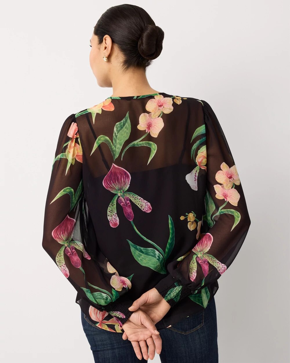 WHBM_LS20Chiffon20Printed20Blouse_570408834_BLK007416_OF_ALT203.jpeg