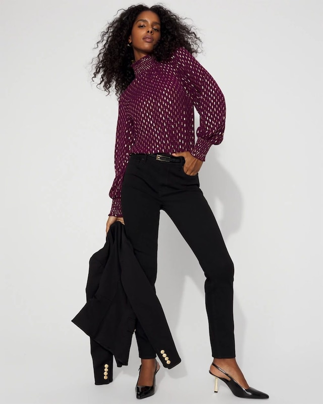 WHBM_LS_20Mk_20Nk_20Clip_20Blouse_570399093_PRP002213_OF_ALT_201.jpeg