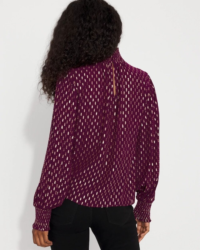 WHBM_LS_20Mk_20Nk_20Clip_20Blouse_570399093_PRP002213_OF_ALT_203.jpeg