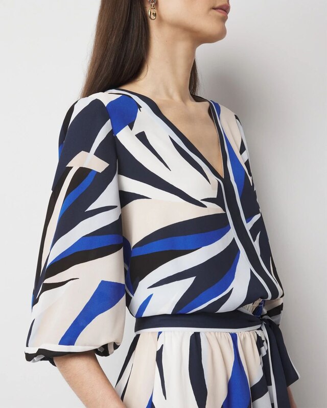 WHBM_LS_20Printed_20Wrap_20Dress_570391989_IVO006739_OF_ALT_202.jpeg