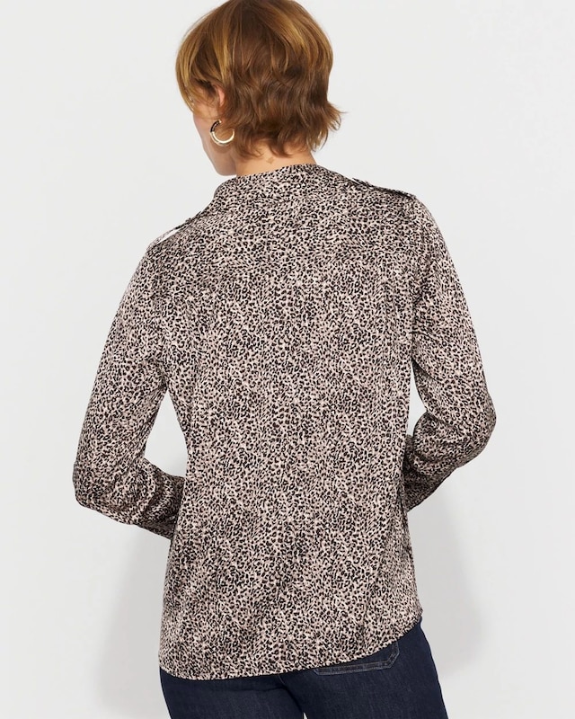 WHBM_LS_20Relaxed_20Utility_20Shirt_570399155_BLK006898_OF_ALT_203.jpeg