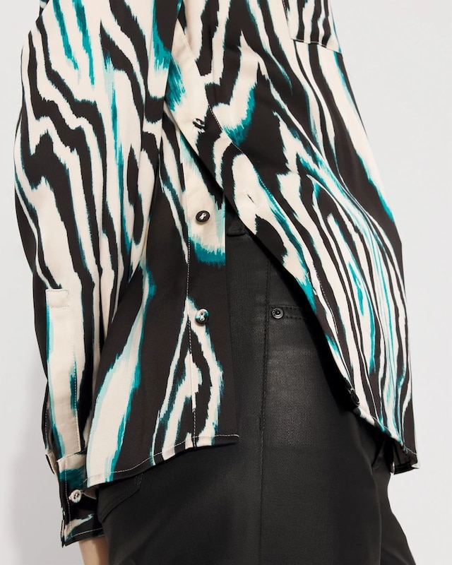 WHBM_LS_20Relaxed_20Utility_20Shirt_570399204_TAN007093_OF_ALT_202.jpeg