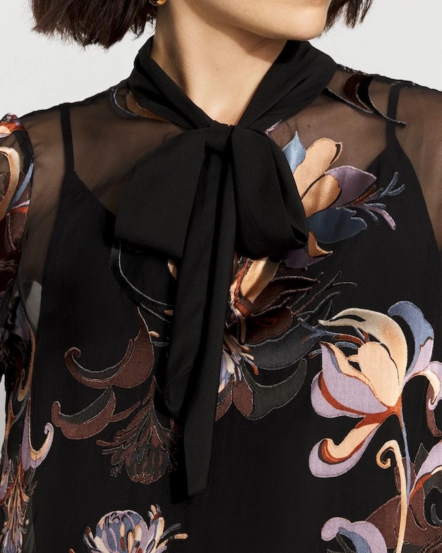 WHBM_LS_20Silk_20BO_20Blouse_570394724_BLK007096_OF_ALT_202.jpeg