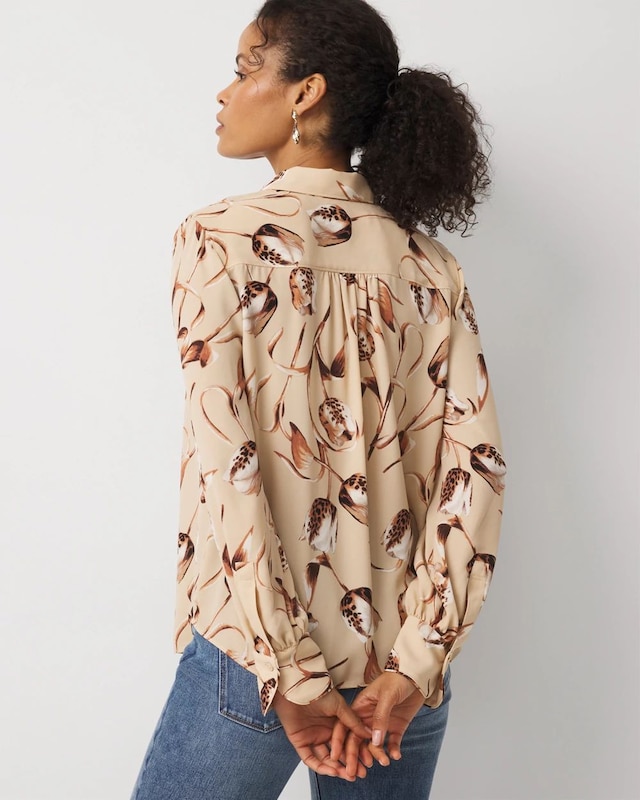 WHBM_LS_20Soft_20Shirt_20w_20Piping_570404929_NEU007410_OF_ALT_203.jpeg