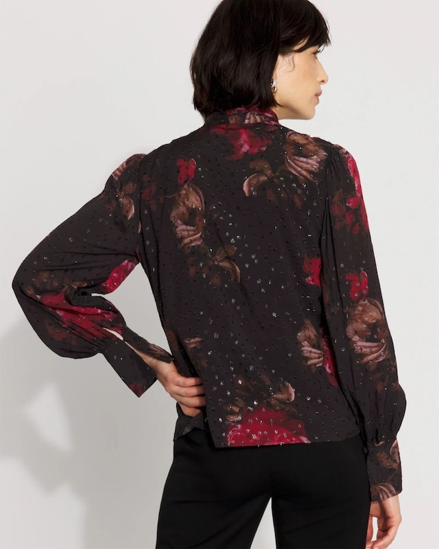 WHBM_LS_20Vnk_20Clip_20Blouse_570398950_BLK006911_OF_ALT_203.jpeg