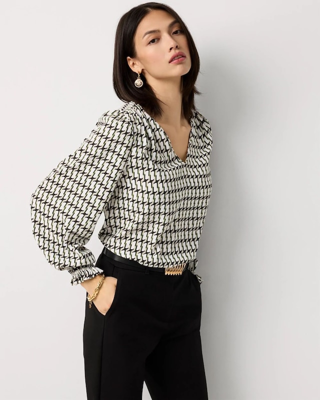 WHBM_LS_20Vnk_20Crepe_20Blouse_570409681_IVO007405_OF_MAIN.jpeg