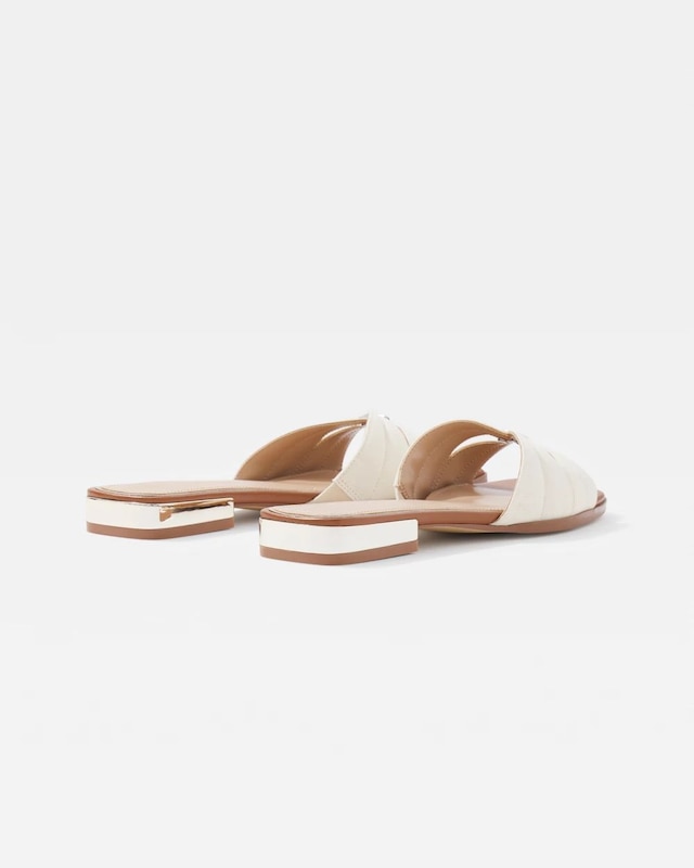 WHBM_Linen_20Hrdware_20Flat_20Sandal_570390191_TAN000250_TT_ALT_202.jpeg