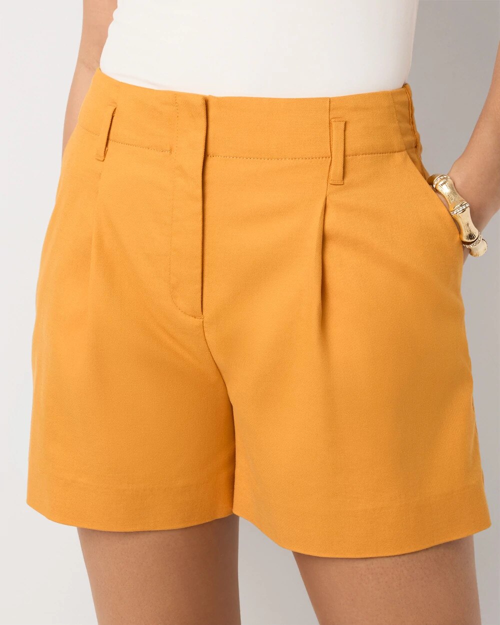 WHBM_Lyocell20Twill20Short_570410991_YLW007511_OF_ALT202.jpeg