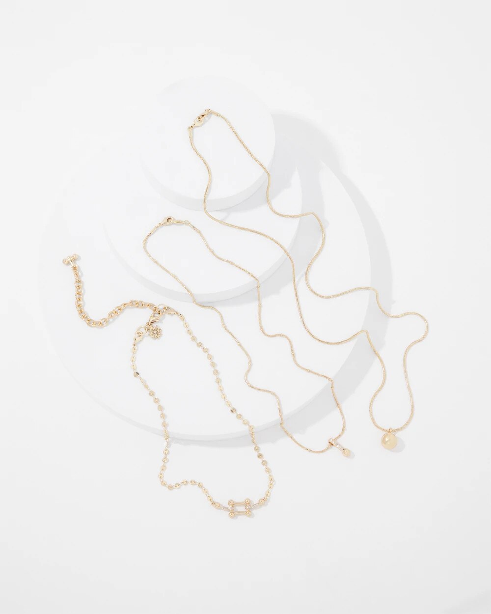 WHBM_NK20Gld20Cnvt20Stud20Pave20MR_570403201_TAN000932_TT_ALT201.jpeg
