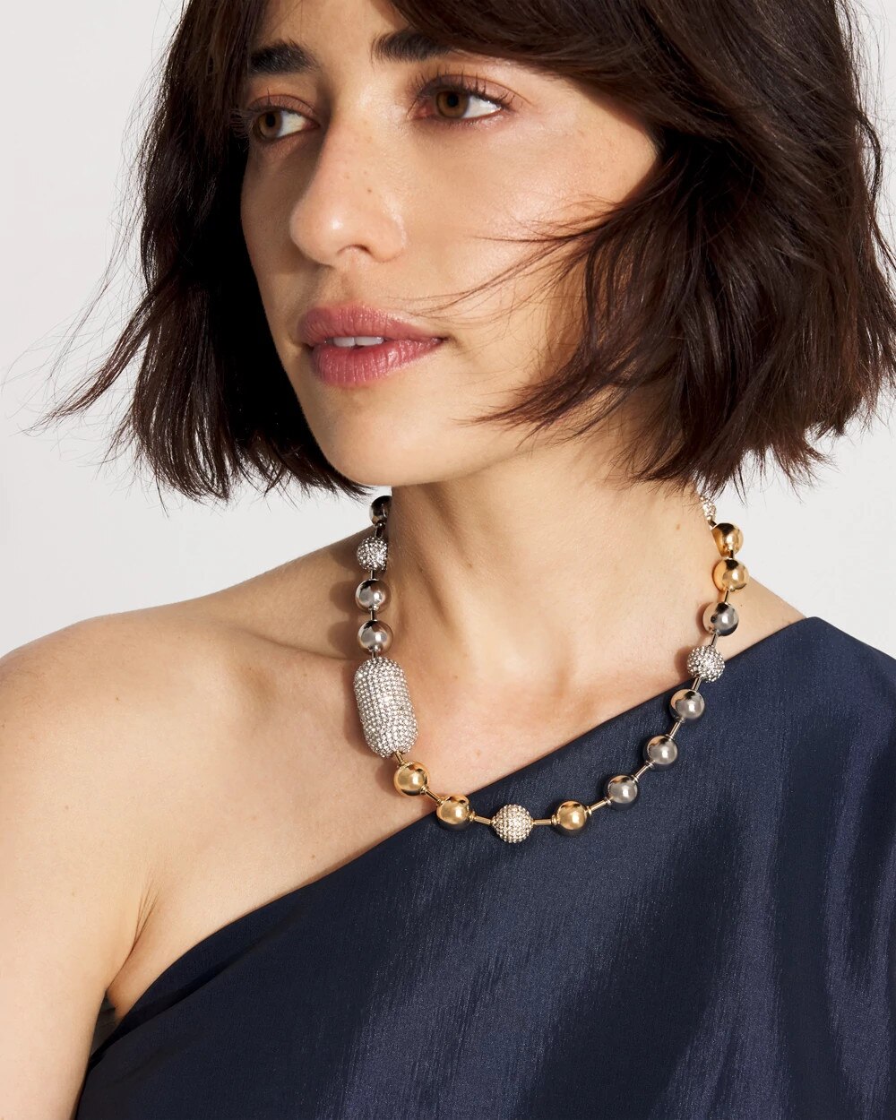 WHBM_NK20MM20Stud20Chain20SS_570403200_NEU001847_OF_MAIN.jpeg
