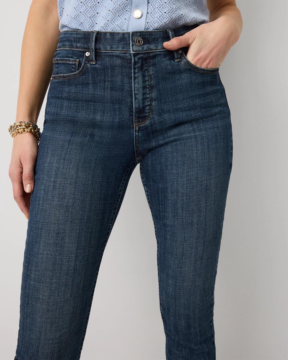 WHBM_New20Skinny20520Pocket_570393336_BLU006654_OF_ALT202.jpeg