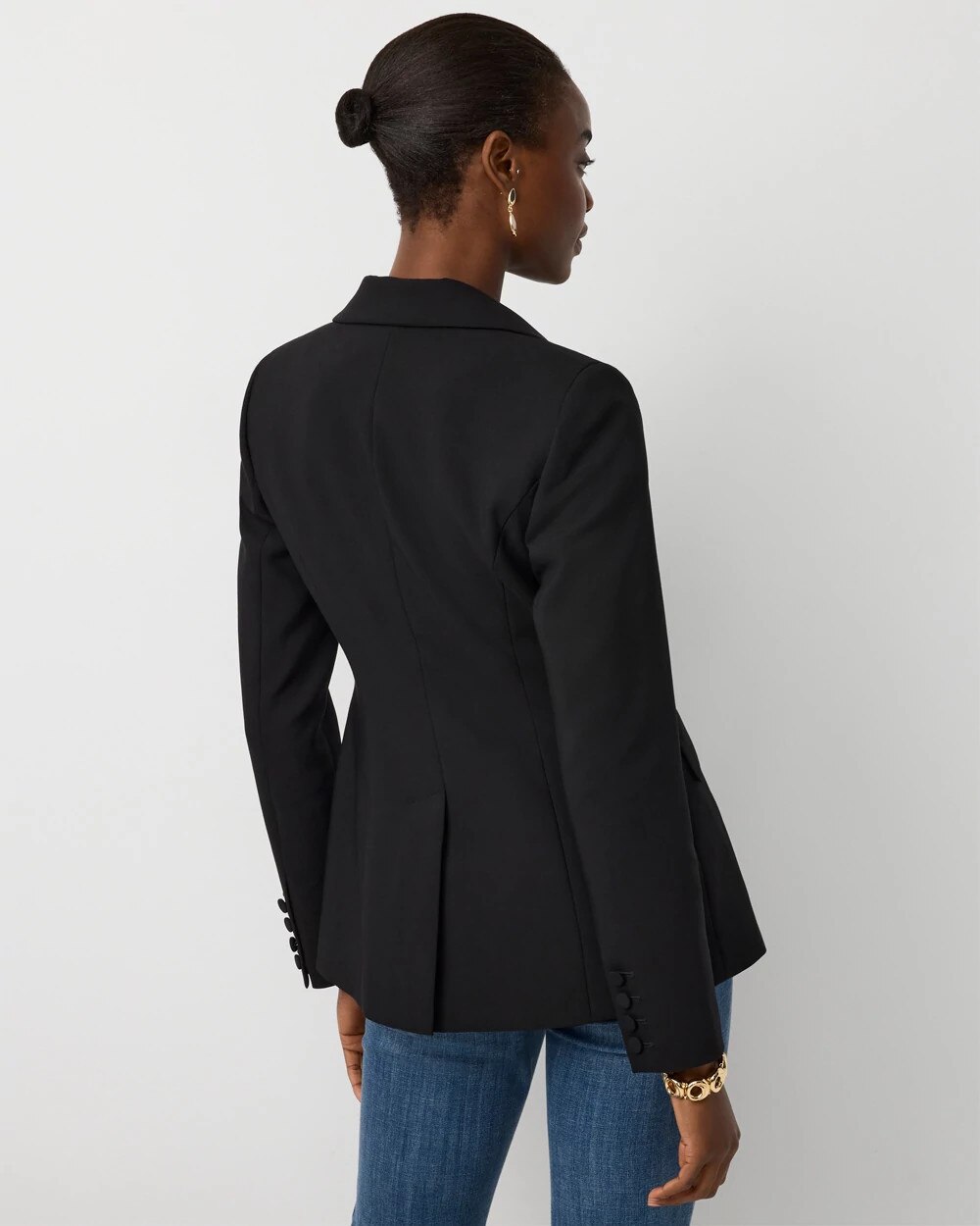 WHBM_One20Button20Blazer20LDW_570411833_BLK000001_OF_ALT203.jpeg