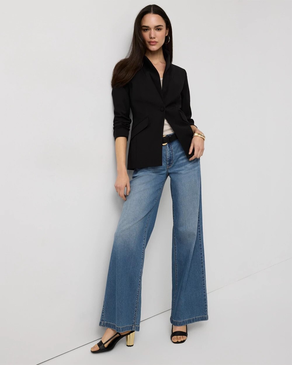 WHBM_One20Button20Blazer_570377562_BLK000001_OF_ALT201.jpeg