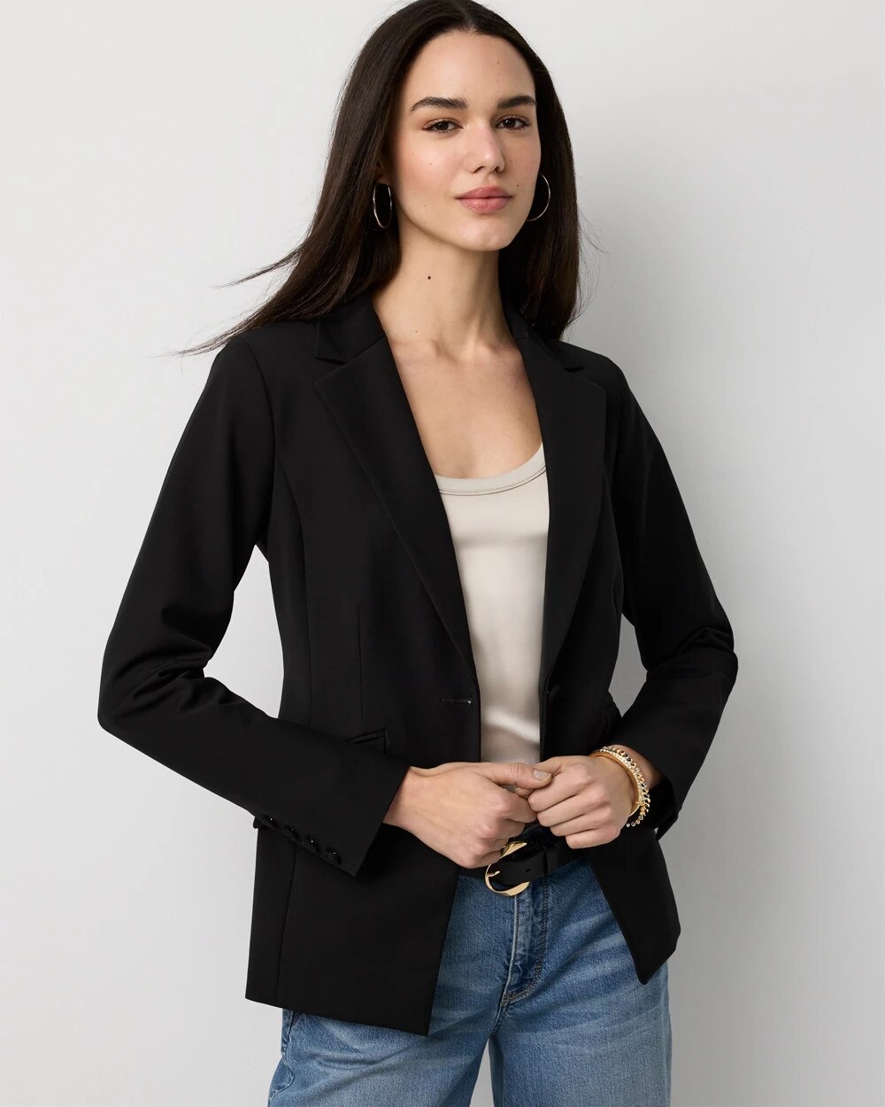 WHBM_One20Button20Blazer_570377562_BLK000001_OF_MAIN-1.jpeg