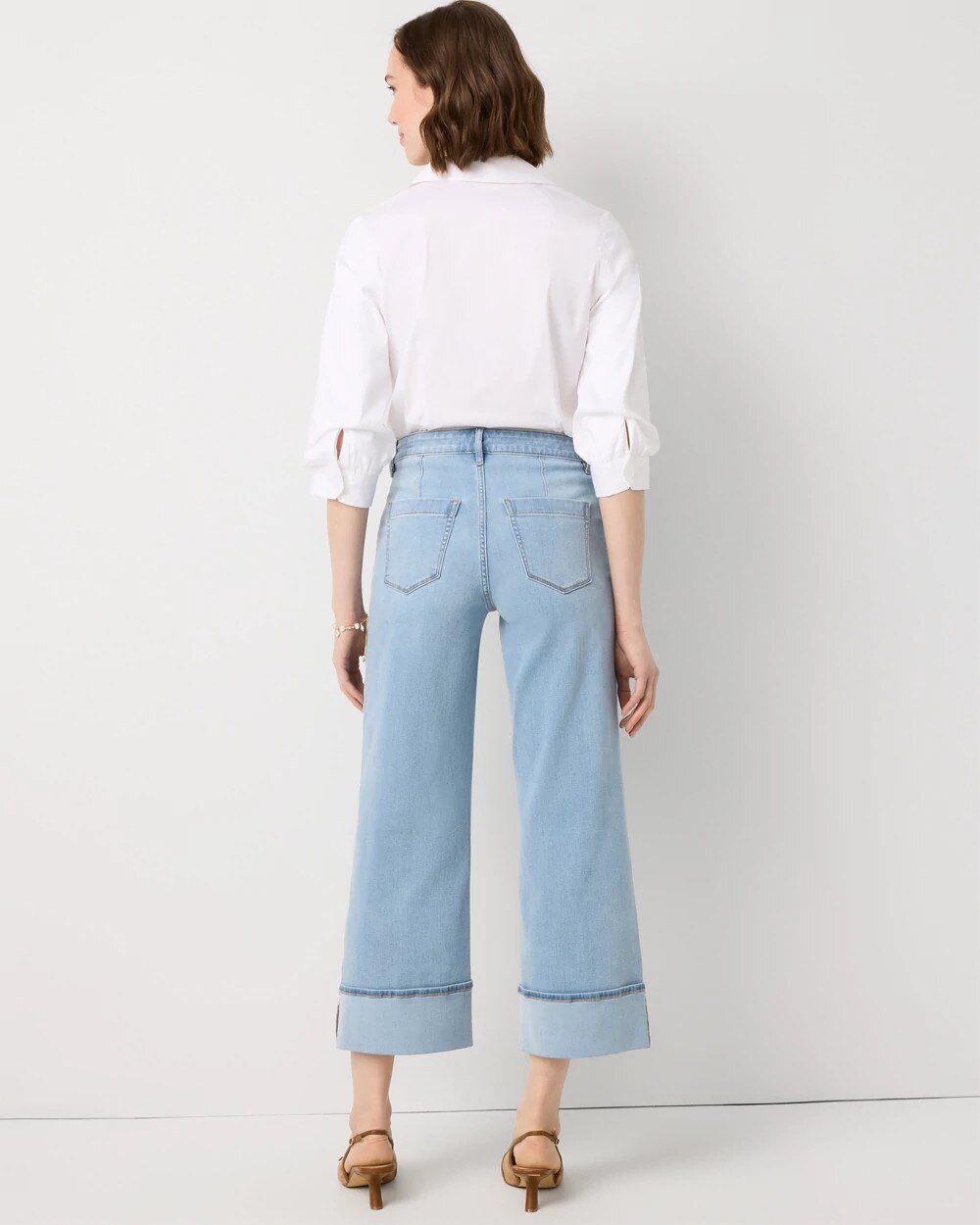 WHBM_Patch20Pocket20Wide20Leg20Crp_570411733_BLU007509_OF_ALT201.jpeg