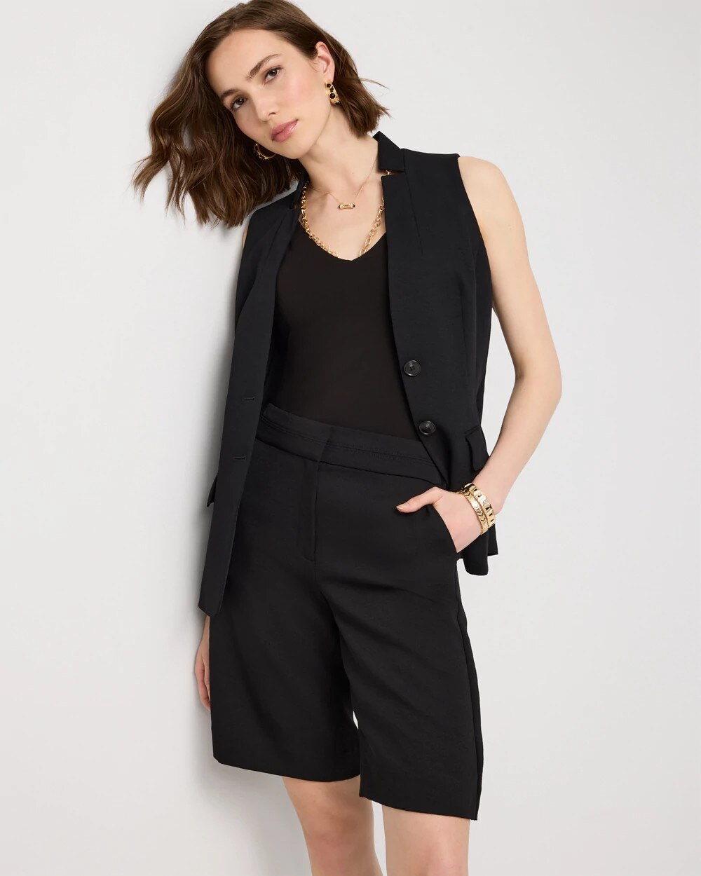 WHBM_Pleated20Bermuda20Short_570410992_BLK000001_OF_ALT203.jpeg