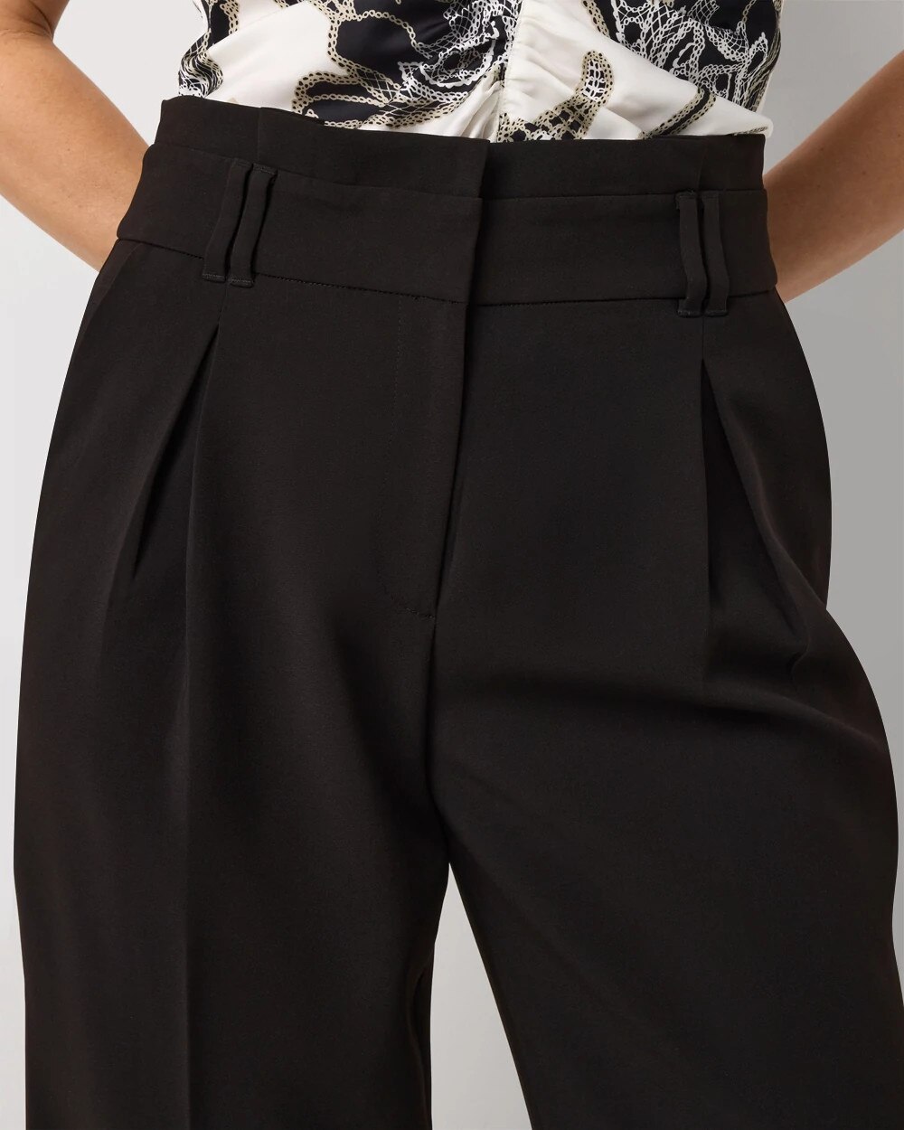 WHBM_Pleated20Cropped20WL_570405315_BLK000001_OF_ALT202.jpeg