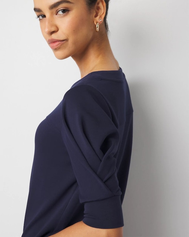 WHBM_Pleated_20SS_20Snit_20Top_570376980_BLU001358_OF_ALT_202.jpeg