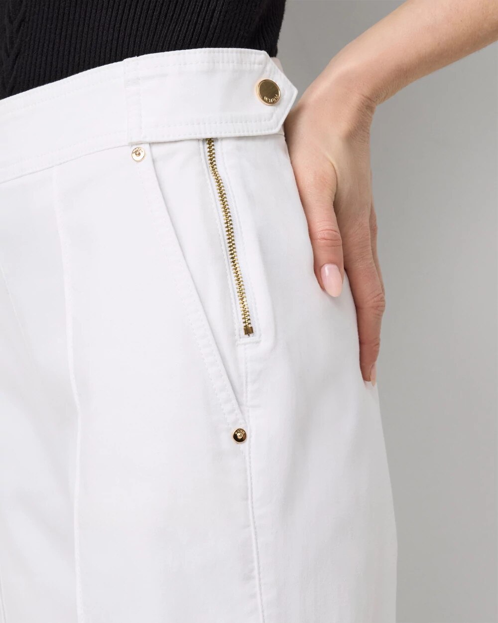WHBM_Pret20Seamed20WL20Crop_570409576_WHT000100_OF_ALT202.jpeg