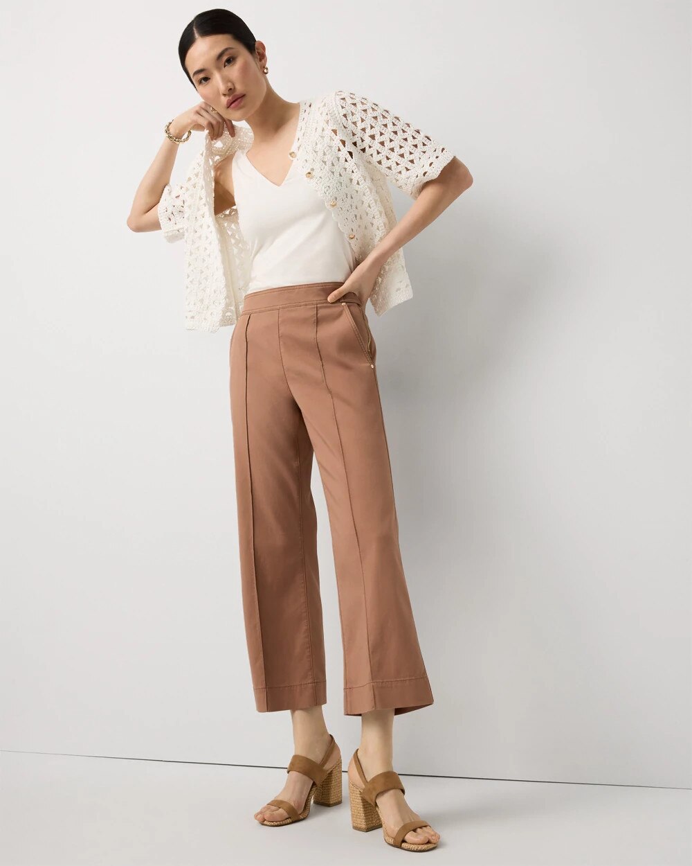 WHBM_Pret20Seamed20WL20Crop_570409578_BRN007503_OF_ALT203.jpeg