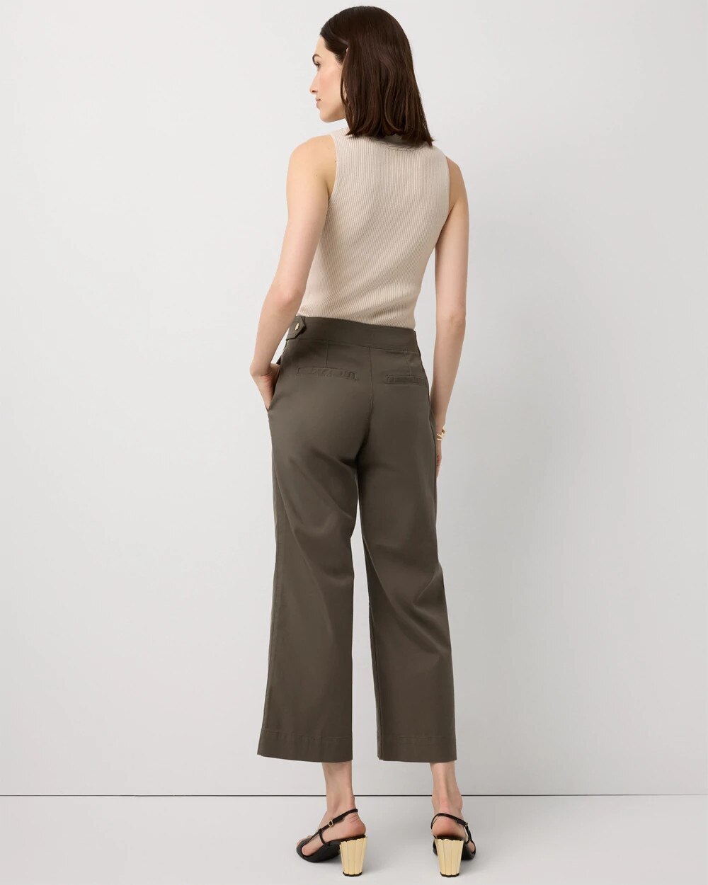 WHBM_Pret20Seamed20WL20Crop_570409599_GRN007271_OF_ALT201.jpeg