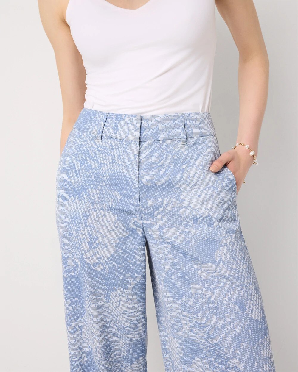 WHBM_Printed20Wide20Leg_570411813_BLU007535_OF_ALT202.jpeg