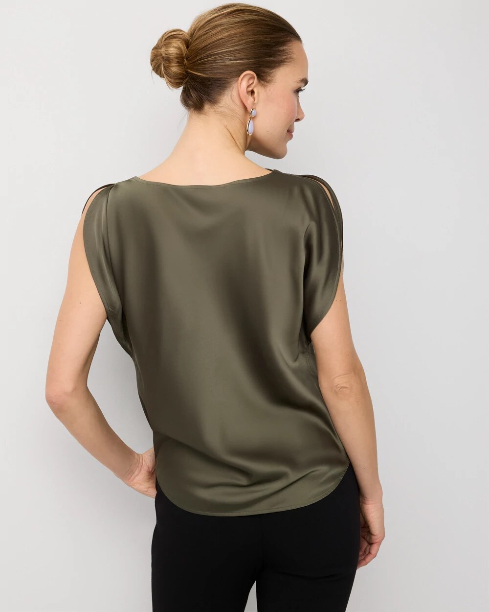 WHBM_SL20Boat20Nk20Satin20Shell_570408140_GRN007271_OF_ALT203.jpeg