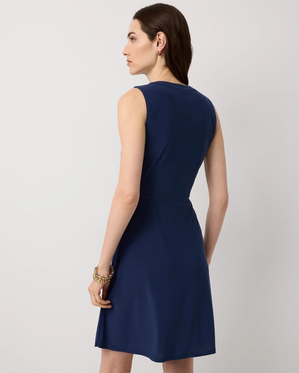 WHBM_SL20Crew20Nk20Bttn20Mini_570413001_BLU007205_OF_ALT203.jpeg