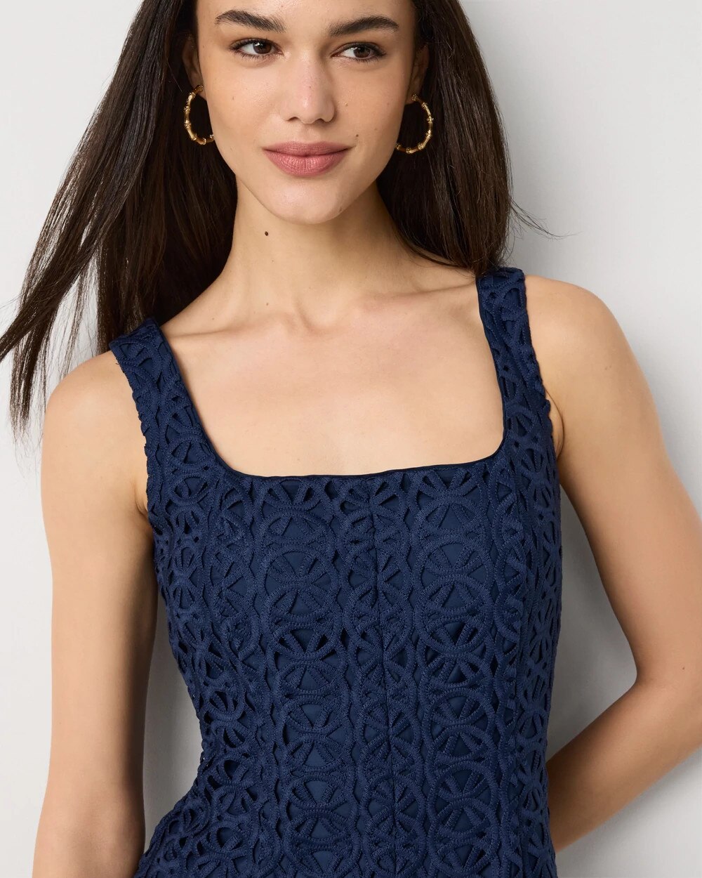 WHBM_SL20Lace20Sq20Nk20Mini_570413506_BLU007205_OF_ALT202.jpeg