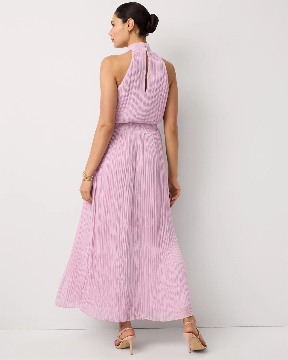 WHBM_SL20Pleated20Halter20Maxi_570409441_PRP007385_OF_ALT203.jpeg