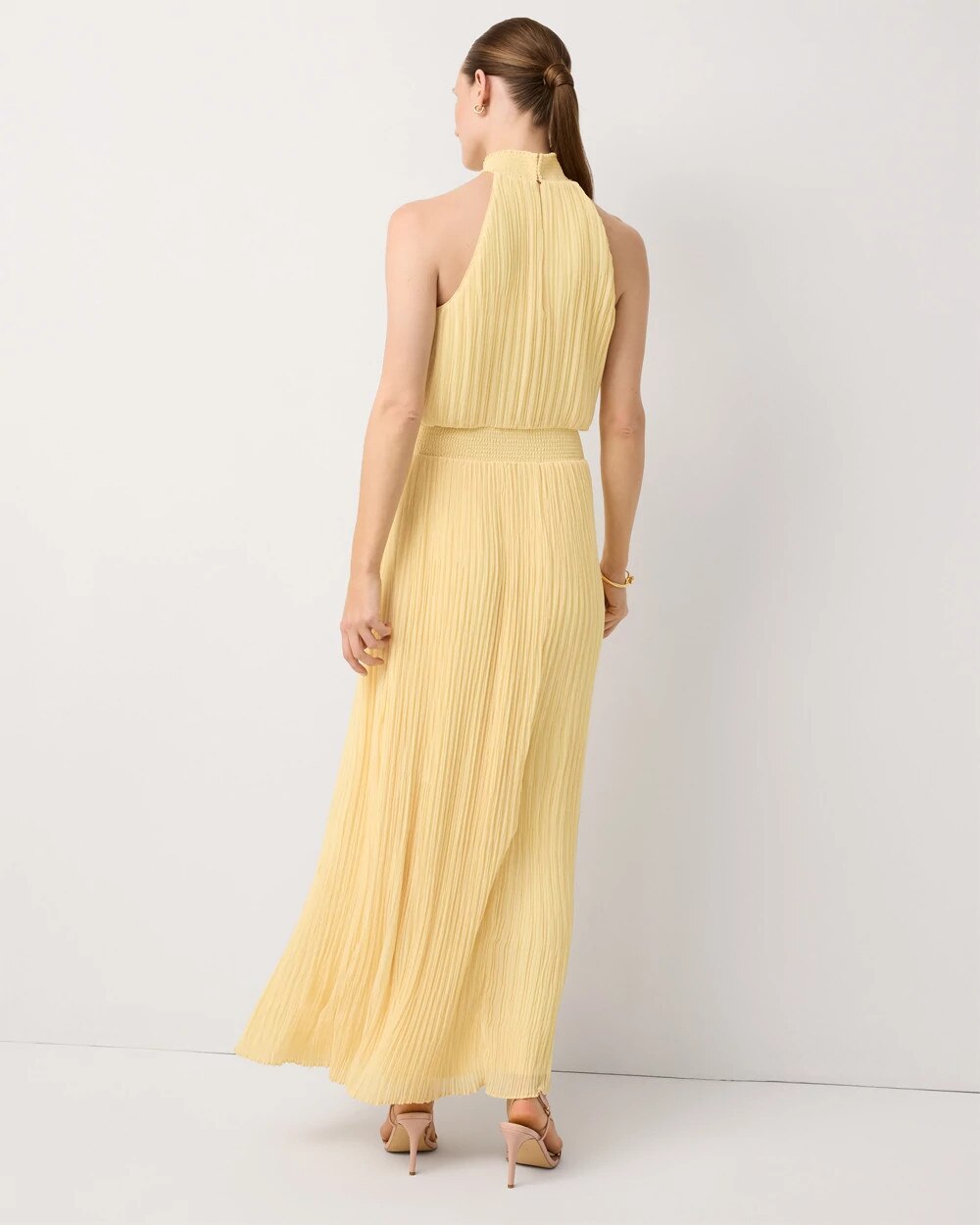 WHBM_SL20Pleated20Halter20Maxi_570409442_YLW001393_OF_ALT203.jpeg