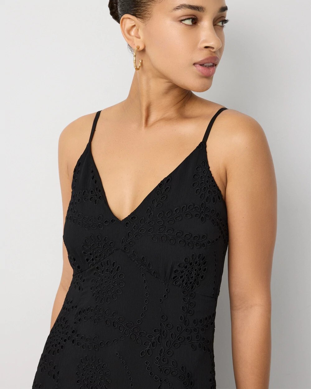 WHBM_SL20V-Nk20Eyelet20Maxi_570412597_BLK000001_OF_ALT202.jpeg
