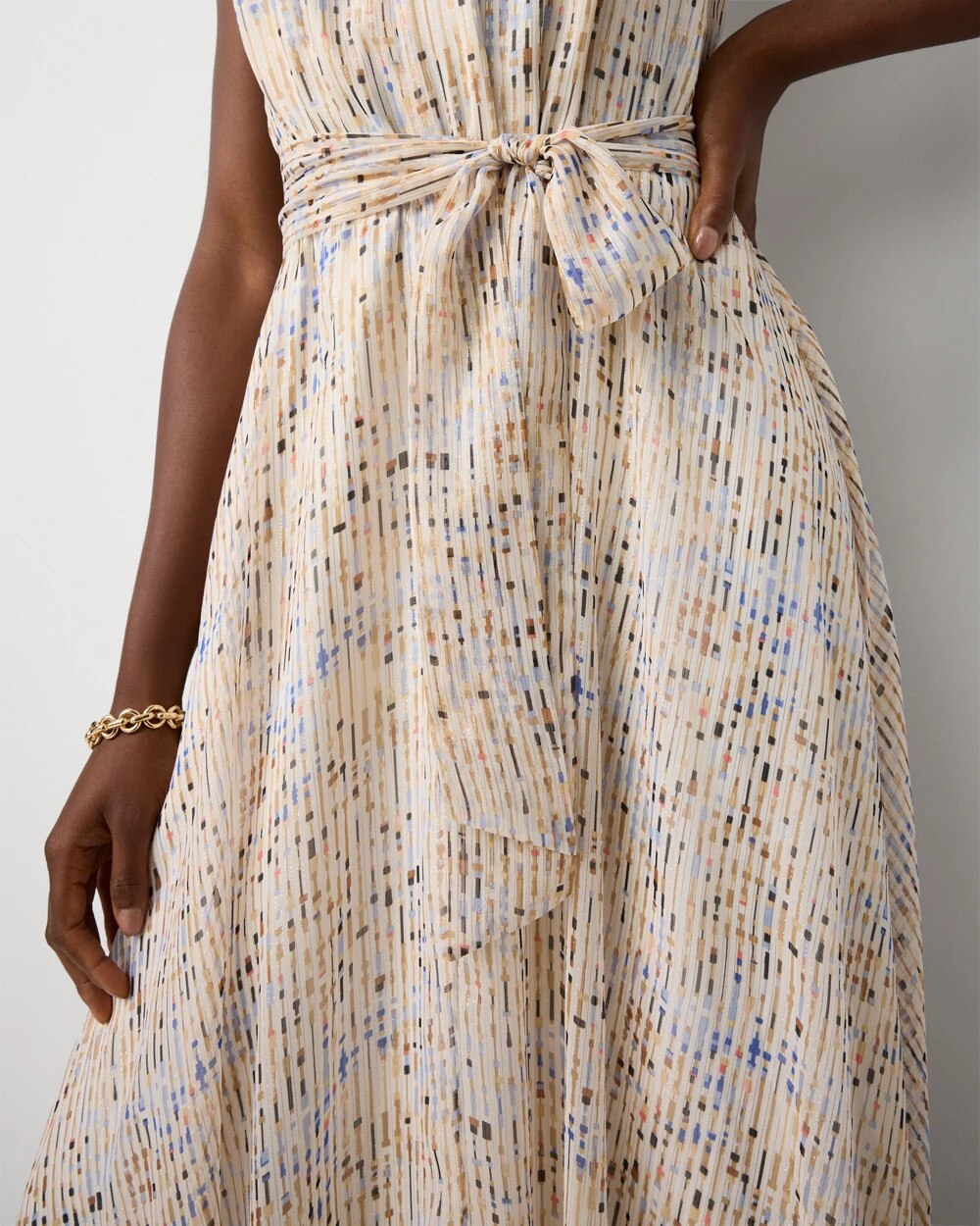 WHBM_SL20V-Nk20Tie20Waist20Maxi_570413461_IVO007531_OF_ALT202.jpeg
