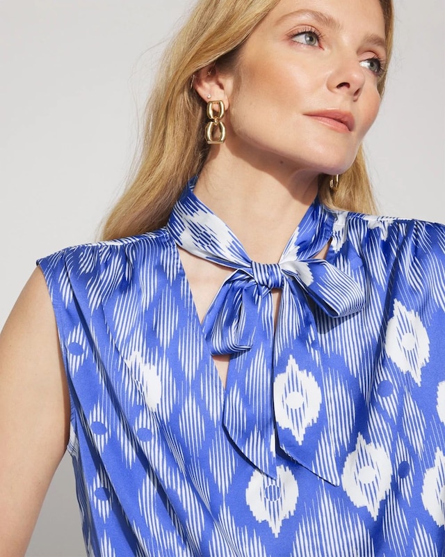 WHBM_SL_20Surplice_20Front_20Shell_570395002_BLU007056_OF_ALT_202.jpeg