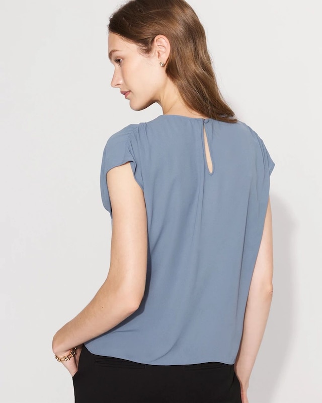 WHBM_SL_20Twist_20Nk_20Keyhole_20Shell_570399199_BLU006840_OF_ALT_203.jpeg