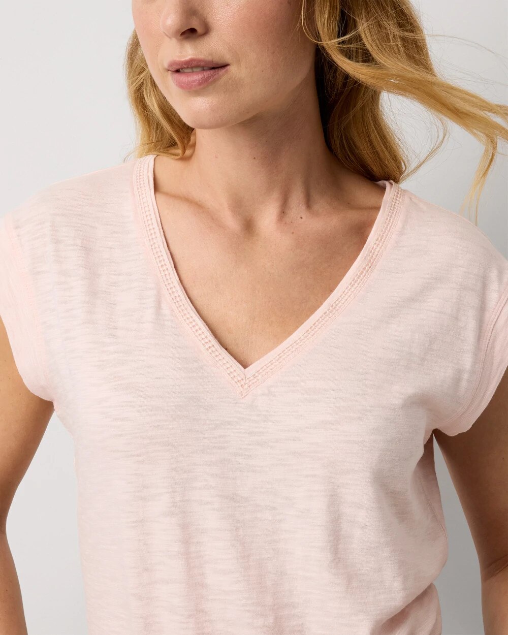 WHBM_SS20Crochet20Vnk20Tee_570411413_PNK007504_OF_ALT202.jpeg