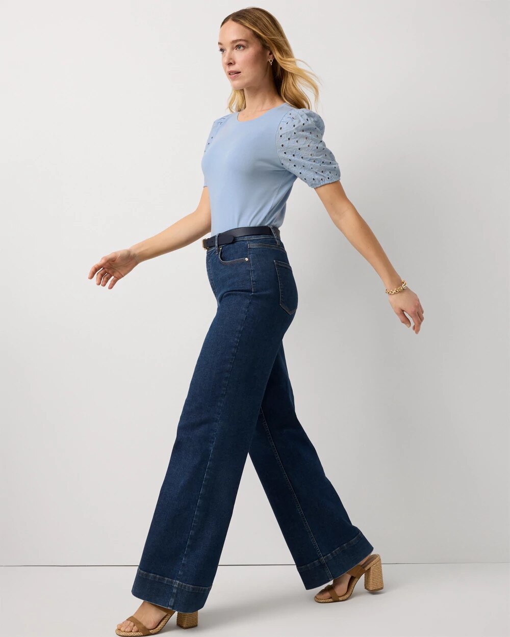 WHBM_SS20Eyelet20Slv20Tee_570412395_BLU007212_OF_ALT201.jpeg