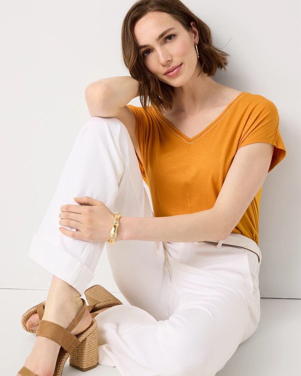 WHBM_SS20Jetsetter20Tee_570410902_YLW007511_OF_ALT201.jpeg