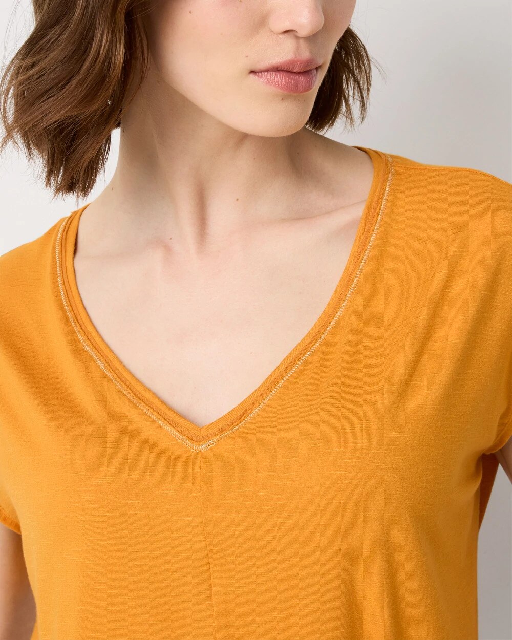 WHBM_SS20Jetsetter20Tee_570410902_YLW007511_OF_ALT202.jpeg